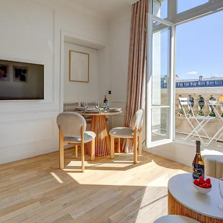 Apartment Cia - Luxurious Flat On Champs-elysees